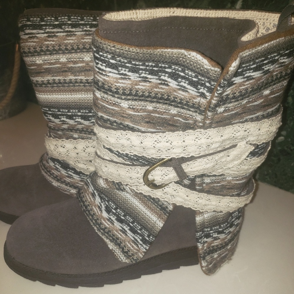 Gray Muk Luk boots